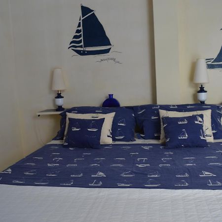 Yacht Club Sal Bed & Breakfast Palmeira Bagian luar foto