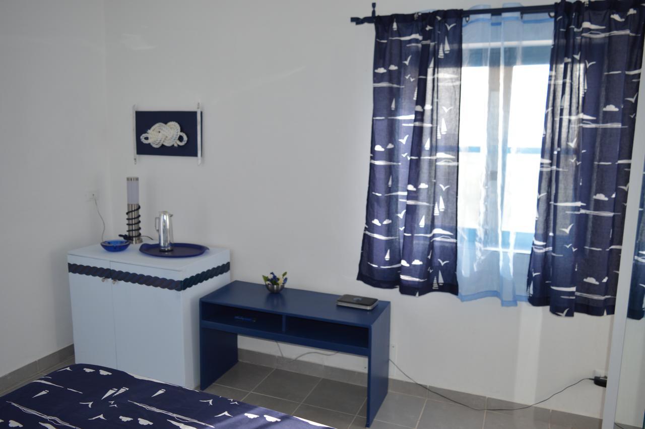 Yacht Club Sal Bed & Breakfast Palmeira Bagian luar foto